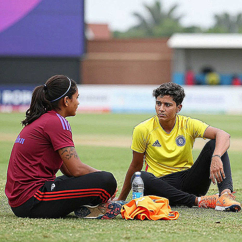 পাকিস্তান নারী দলে বিদেশি কোচের পরিকল্পনা: ওয়াহাব রিয়াজের মেয়াদ শেষের পথে, ২০২৮ বিশ্বকাপ ঘিরে বড় gamble