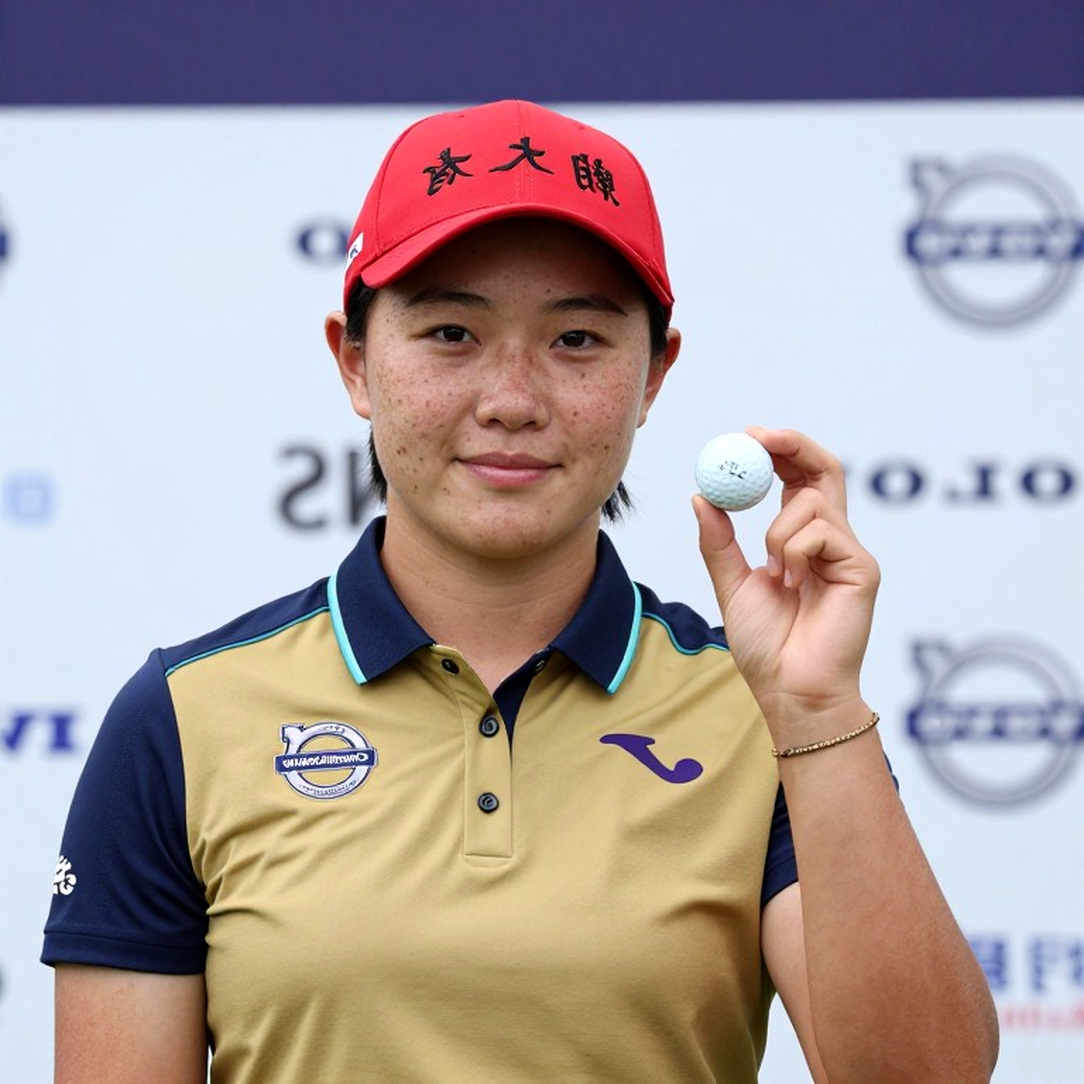 Wet Grass at Medinah, an Old Wound, and a Captain's Warning: The Arithmetic Nobody Is Writing Down