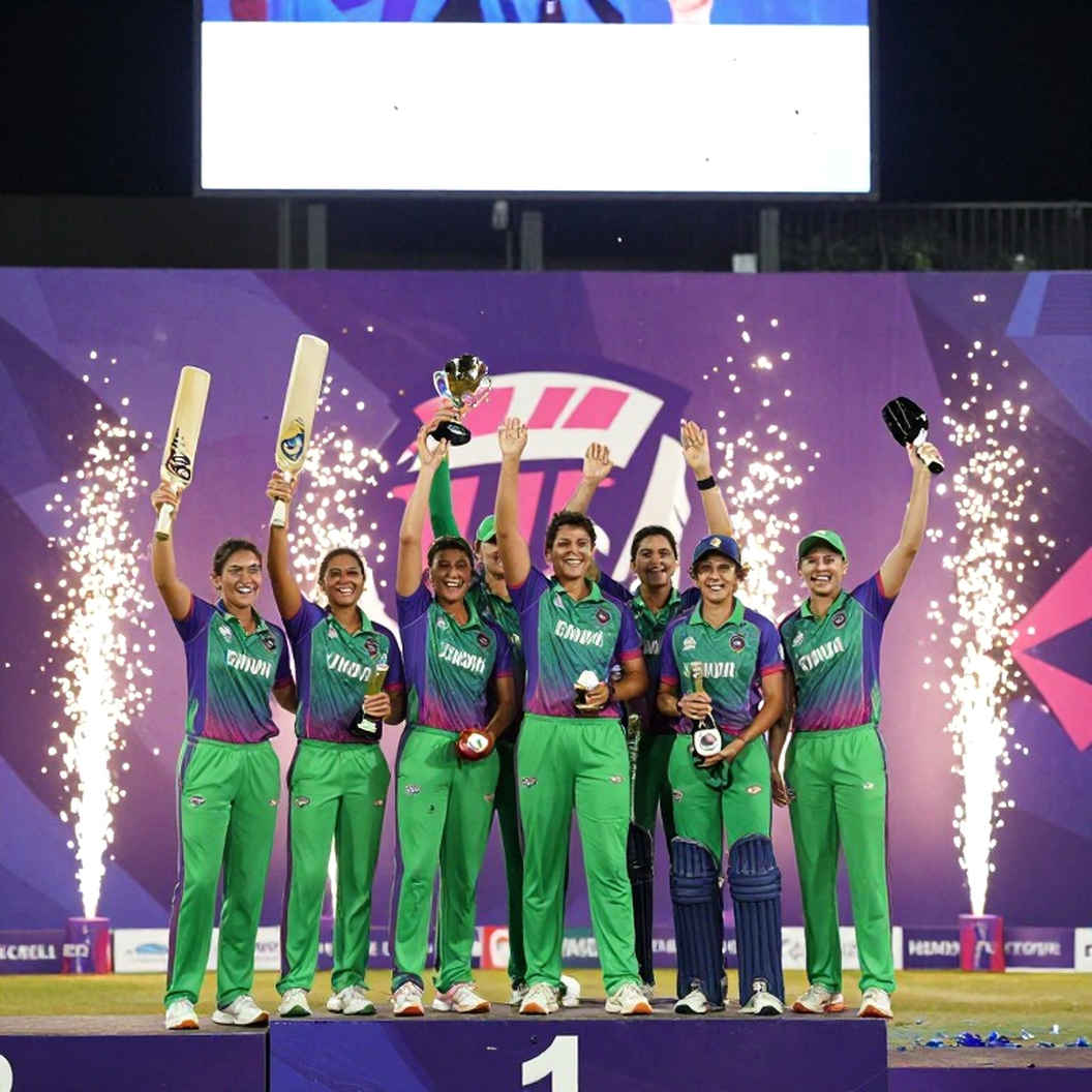 ১৫ বলে ৪২: ক্রাইস্টচার্চে ধীরের ঝলক, কিন্তু ভারতের আসল প্রশ্ন বোলিংয়ে