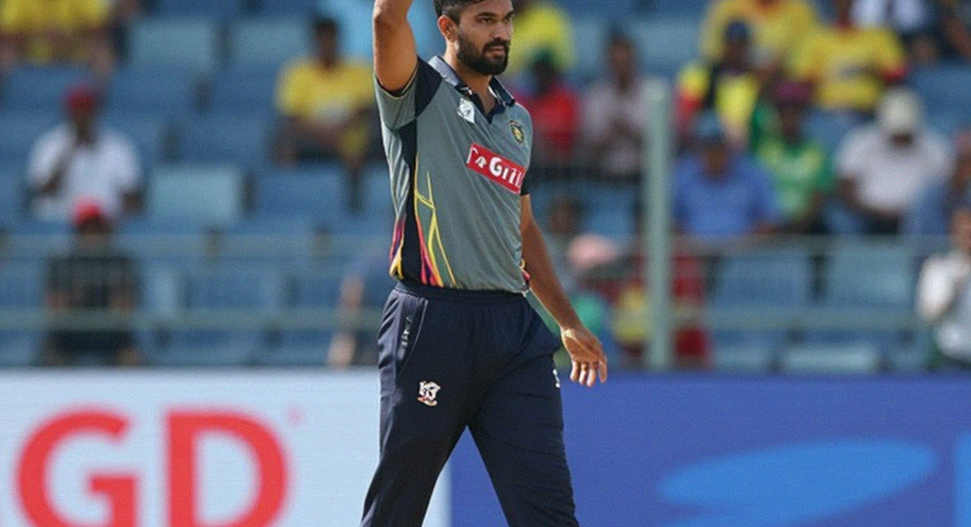 ২৭ কোটি টাকার হাইলাইট, ১২০ বলের হিসাব: ফ্র্যাঞ্চাইজি ক্রিকেটের অদৃশ্য জ্যামিতি