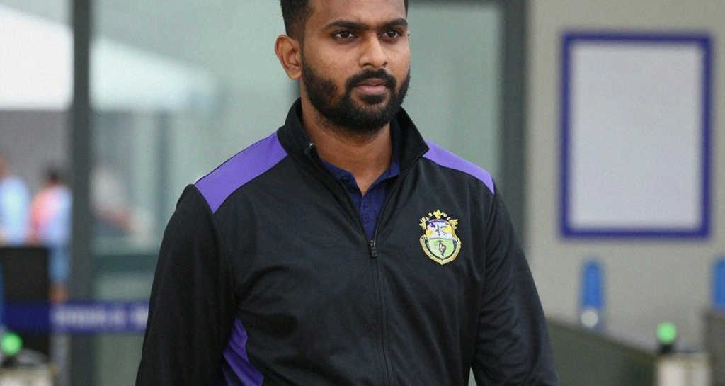 স্পাইকের আগে যে শব্দটা থাকে