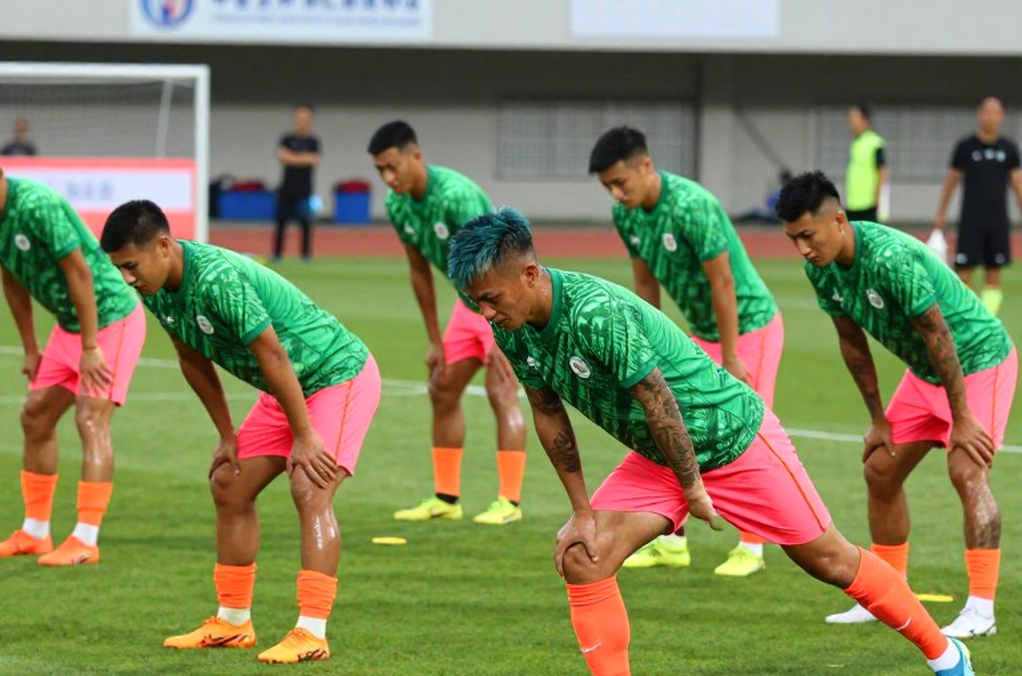 বেন্চে বসে থাকা রোনালদোর নীরবতা ভাঙল: পর্তুগাল শিবিরে কোচ বনাম সুপারস্টারের ক্ষমতা লড়াইয়ের ভেতরের গল্প